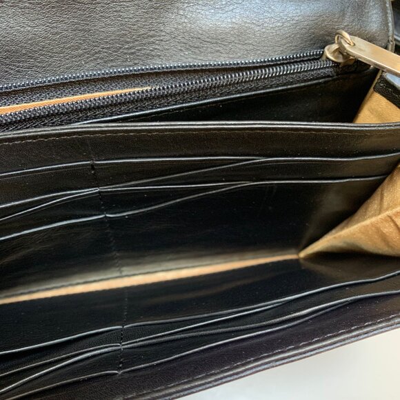 BNWOT Stuart Weitzman Silvertone Studded Black Pebble Leather Long Wallet - Picture 7 of 9